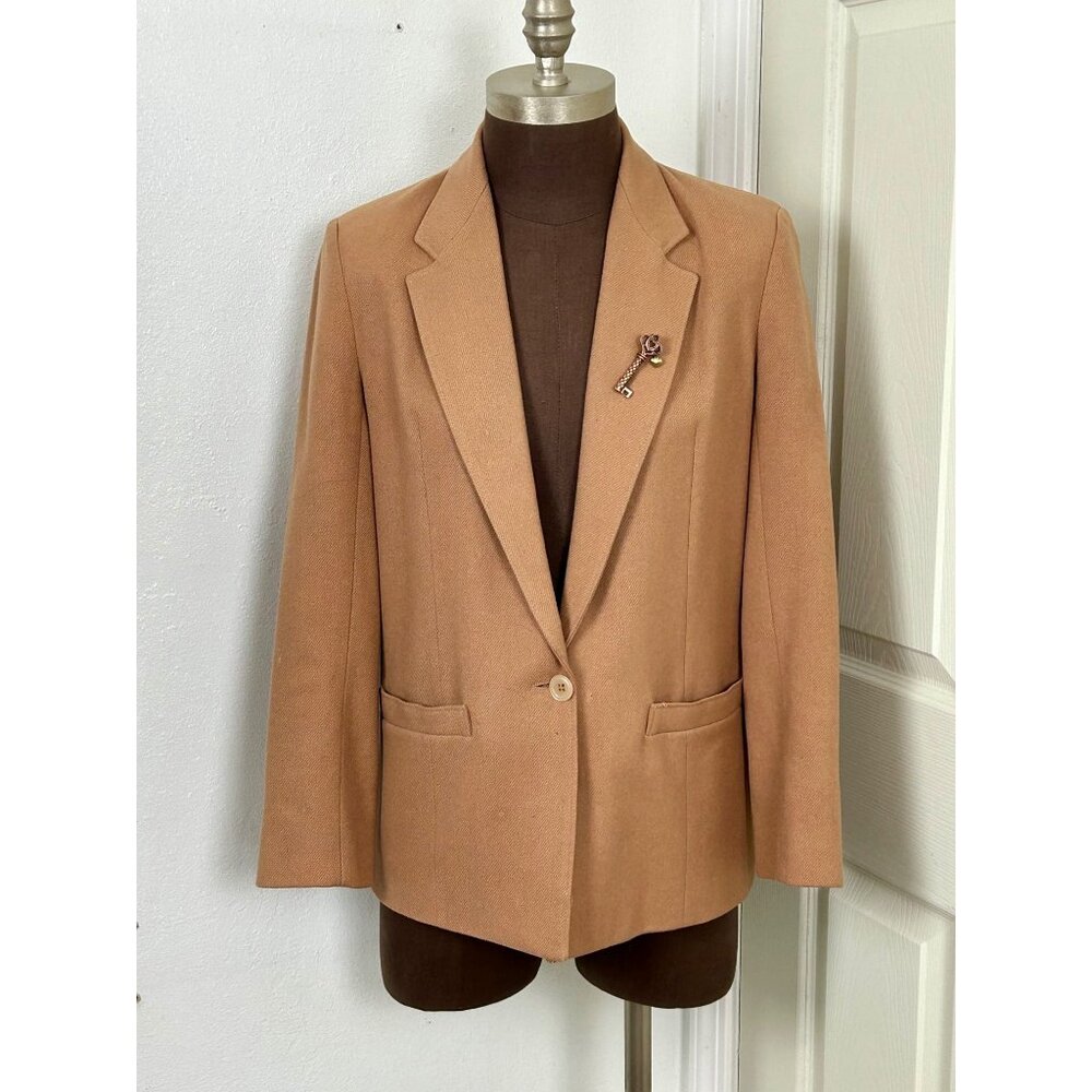 Camel Blazer SZ 6